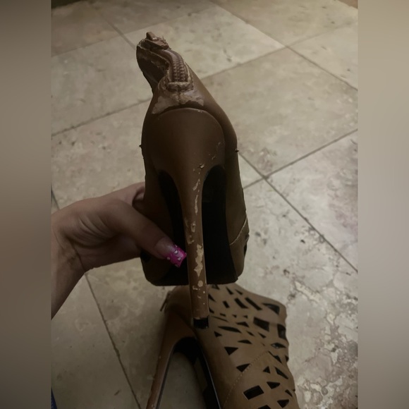 Used - Picture 5 of 5